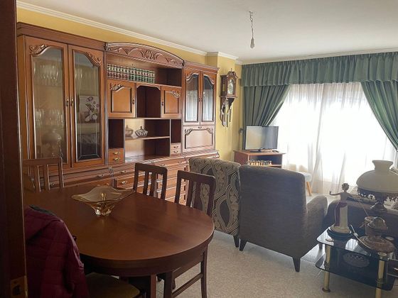 Foto 2 de Pis en venda a Bouzas - Coia de 4 habitacions amb garatge i balcó