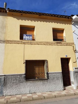 Foto 1 de Casa adossada en venda a Villa de Don Fadrique (La) de 4 habitacions amb jardí i calefacció