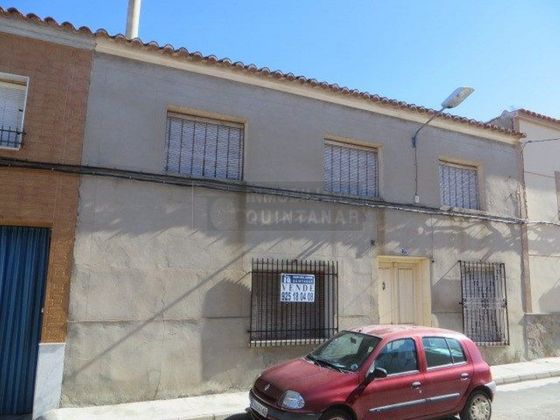 Foto 1 de Casa adossada en venda a calle Navas de Tolosa de 2 habitacions i 294 m²
