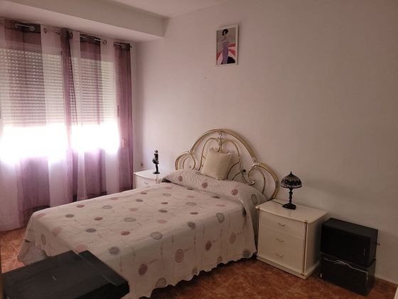 Foto 2 de Pis en venda a Quintanar de la Orden de 4 habitacions amb aire acondicionat