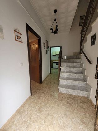 Foto 2 de Casa adossada en venda a Hinojosos (Los) de 5 habitacions amb terrassa i jardí
