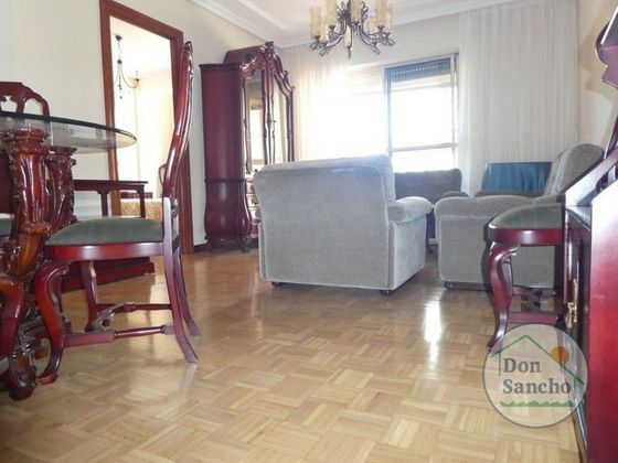 Foto 1 de Pis en venda a Delicias de 3 habitacions amb terrassa i garatge