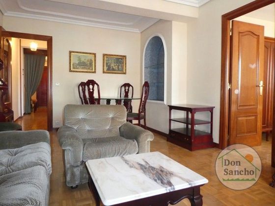 Foto 2 de Pis en venda a Delicias de 3 habitacions amb terrassa i garatge