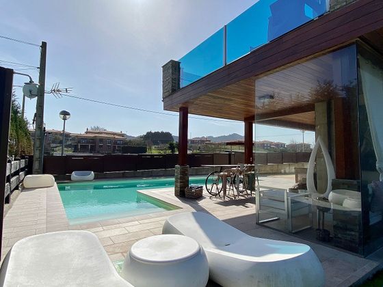 Foto 1 de Chalet en venta en barrio Las Cerreas de 4 habitaciones con terraza y piscina