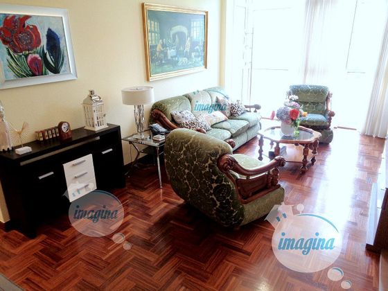 Foto 2 de Pis en lloguer a Txurdinaga de 3 habitacions amb mobles i calefacció