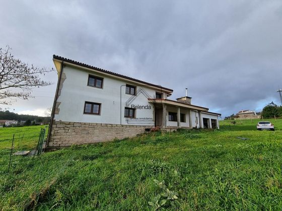Foto 2 de Chalet en venta en Val do Dubra de 5 habitaciones con terraza y garaje