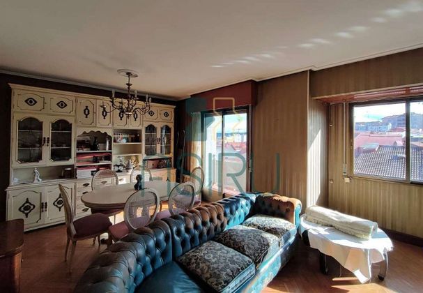 Foto 2 de Piso en venta en Portugalete de 3 habitaciones con terraza y balcón