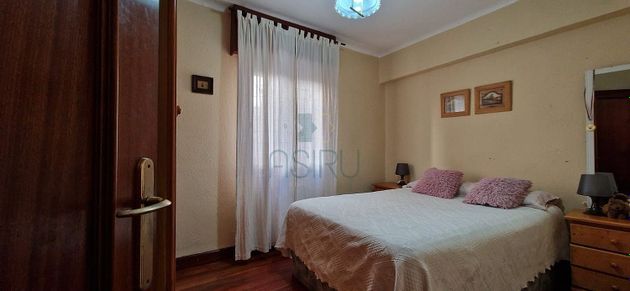 Foto 1 de Pis en venda a Portugalete de 2 habitacions i 67 m²