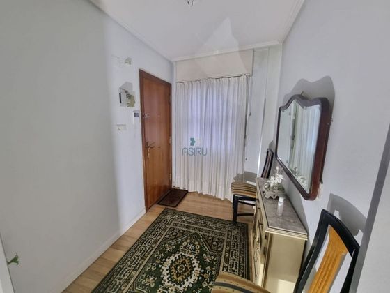 Foto 2 de Piso en venta en Santurtzi de 3 habitaciones con balcón y ascensor