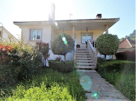 Foto 2 de Xalet en venda a Betanzos de 3 habitacions amb terrassa i garatge