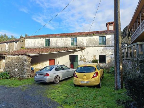 Foto 1 de Casa adossada en venda a Cesuras de 4 habitacions amb terrassa i garatge