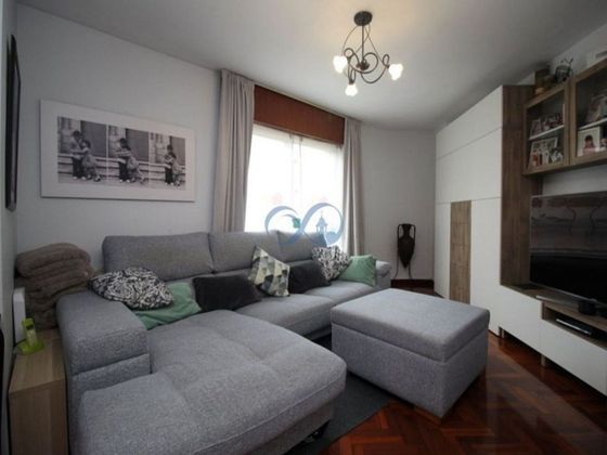 Foto 2 de Dúplex en venda a Betanzos de 3 habitacions amb terrassa i garatge