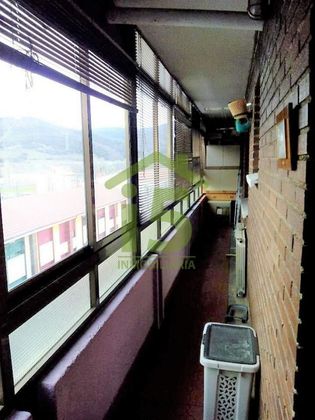 Foto 2 de Piso en venta en Robla (La) de 3 habitaciones con terraza y calefacción
