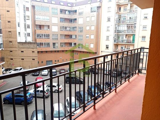 Foto 1 de Piso en venta en San Mamés - La Palomera de 5 habitaciones con terraza y garaje