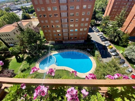 Foto 1 de Pis en venda a San Adrián - La Cava de 4 habitacions amb terrassa i piscina