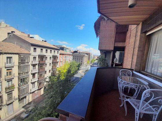 Foto 2 de Pis en venda a Centro - Logroño de 5 habitacions amb terrassa i calefacció