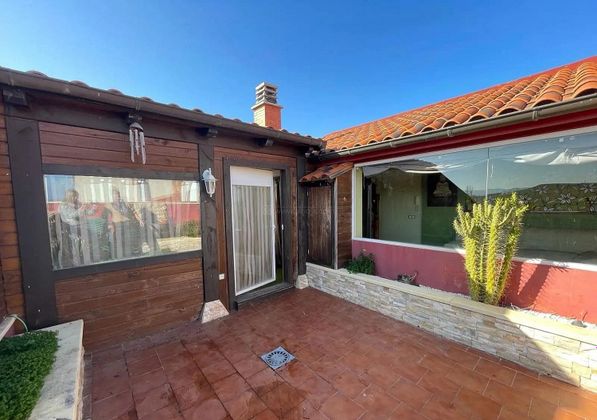 Foto 2 de Casa en venda a Galilea de 3 habitacions amb terrassa i aire acondicionat