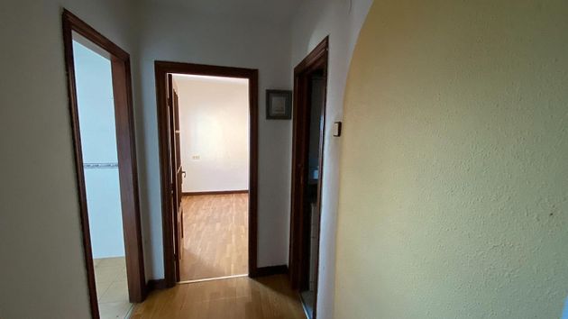 Foto 2 de Venta de piso en Astillero (El) de 2 habitaciones y 51 m²