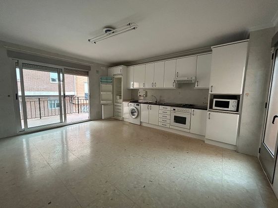 Foto 1 de Venta de piso en Avda Europa - San Antón de 4 habitaciones con terraza y garaje