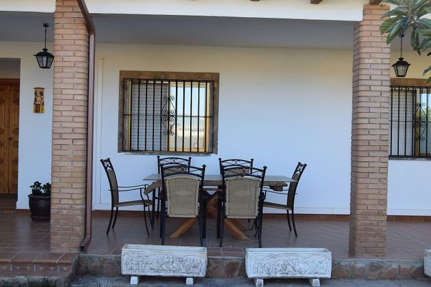 Foto 2 de Xalet en venda a ronda De Occidente de 4 habitacions amb terrassa i jardí