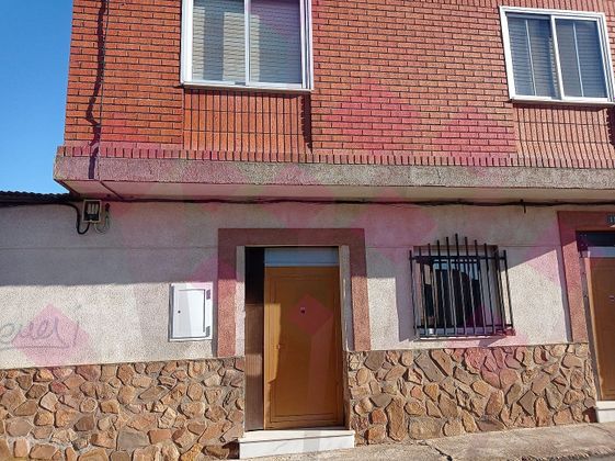 Foto 2 de Casa en venda a calle Luisa de la Cerda de 2 habitacions amb calefacció