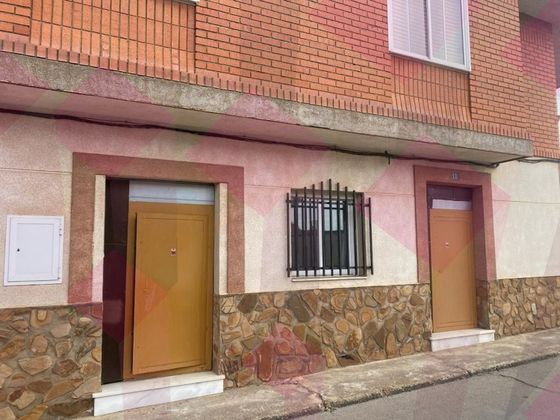 Foto 2 de Pis en venda a calle Luisa de la Cerda de 4 habitacions amb terrassa i calefacció