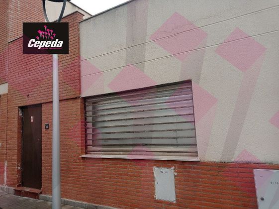 Foto 1 de Xalet en venda a calle Aquilino Arribas Fernández de 2 habitacions amb aire acondicionat