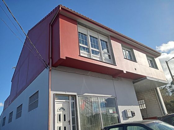 Foto 1 de Casa en venda a ronda Do Progreso de 4 habitacions amb terrassa