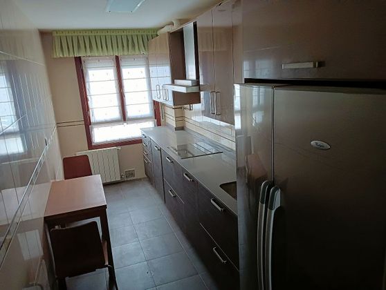 Foto 2 de Dúplex en venta en Orduña de 3 habitaciones con balcón y calefacción
