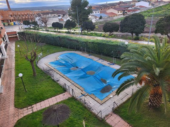 Foto 1 de Pis en venda a Cebolla de 2 habitacions amb terrassa i piscina