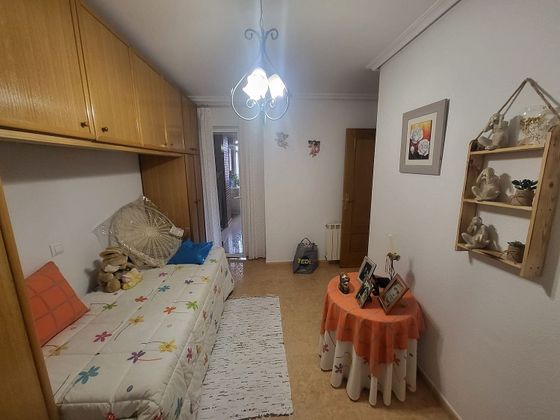 Foto 2 de Àtic en venda a Tres Olivos - La Piedad de 2 habitacions amb terrassa i aire acondicionat