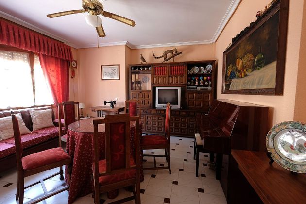 Foto 1 de Casa en venda a Oropesa de 3 habitacions amb garatge i calefacció