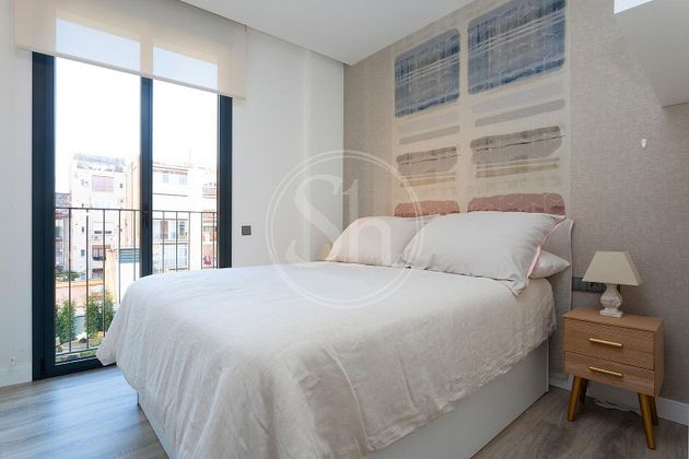 Foto 2 de Pis en venda a Vila de Gràcia de 2 habitacions amb garatge i balcó