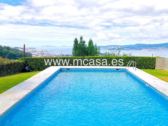 Foto 1 de Venta de chalet en Teis de 5 habitaciones con terraza y piscina