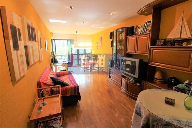 Foto 2 de Venta de piso en Astillero (El) de 3 habitaciones con garaje y jardín