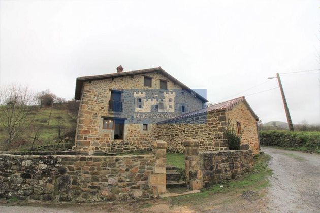 Foto 1 de Venta de chalet en Solórzano de 4 habitaciones con terraza y garaje