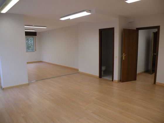 Foto 1 de Alquiler de oficina en Azpilagaña de 73 m²