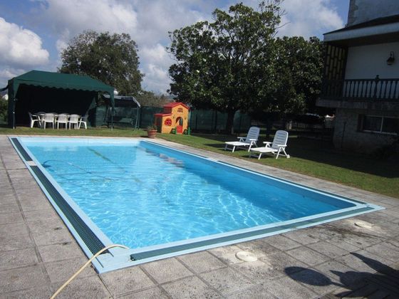 Foto 1 de Xalet en venda a Miño de 9 habitacions amb terrassa i piscina