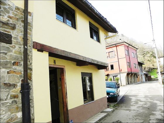 Foto 1 de Casa en venda a calle Soto del Lorío de 1 habitació amb garatge