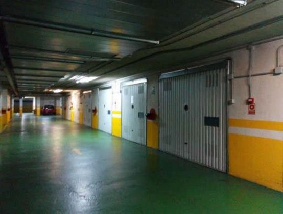 Foto 1 de Venta de garaje en Lugones de 13 m²