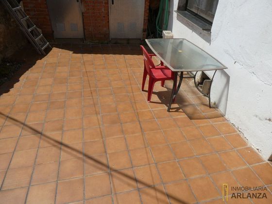 Foto 1 de Casa en venta en Santa María del Campo de 4 habitaciones con piscina y jardín
