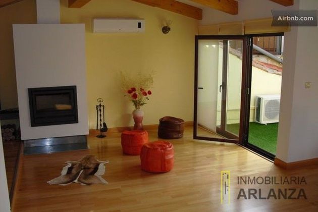 Foto 1 de Pis en venda a Covarrubias de 3 habitacions amb terrassa i calefacció