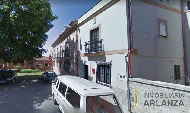 Foto 1 de Casa en venda a Fuentecillas - Universidades de 3 habitacions amb calefacció