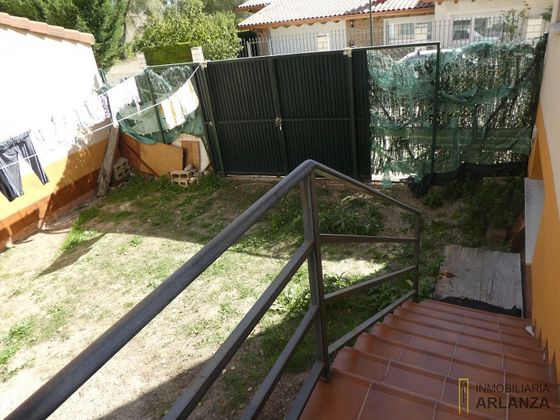 Foto 1 de Venta de casa adosada en Alfoz de Quintanadueñas de 3 habitaciones con garaje y jardín