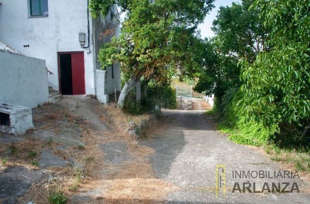 Foto 2 de Venta de casa en Antigua Estación FFCC - San Agustín de 7 habitaciones con jardín y calefacción