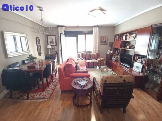 Foto 1 de Piso en venta en calle Leopoldo Alas de 3 habitaciones con garaje y balcón
