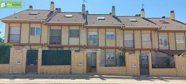 Foto 1 de Casa en venda a travesía San Roque de 4 habitacions amb garatge i jardí