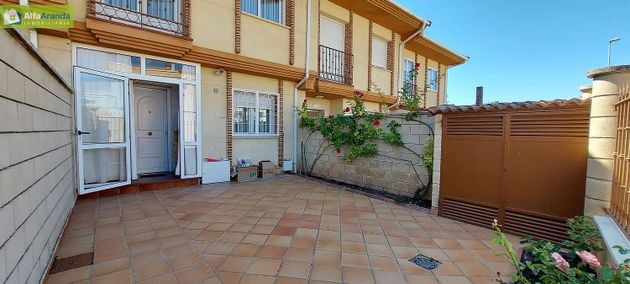 Foto 2 de Casa en venda a travesía San Roque de 4 habitacions amb garatge i jardí