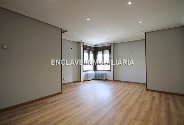 Foto 1 de Pis en venda a Buenavista - El Cristo de 3 habitacions amb garatge i calefacció