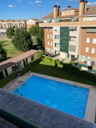 Foto 2 de Àtic en venda a Arroyo de 3 habitacions amb terrassa i piscina